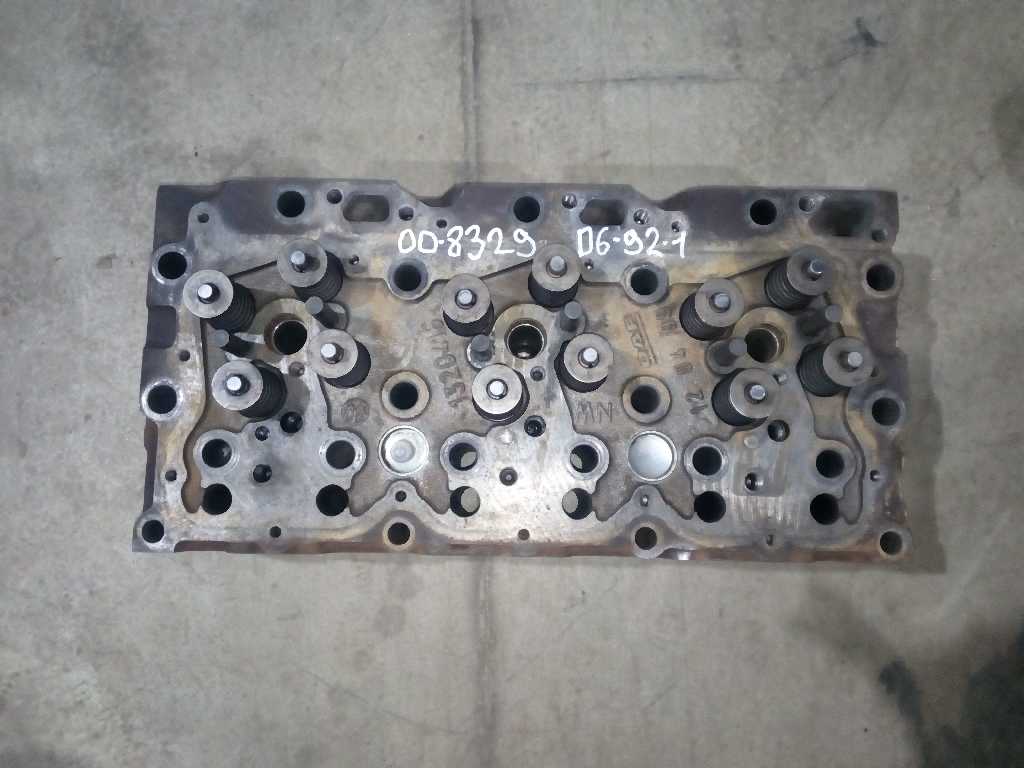 Головка блока цилиндров XF280 б/у