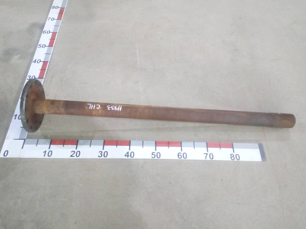 Полуось правая б/у