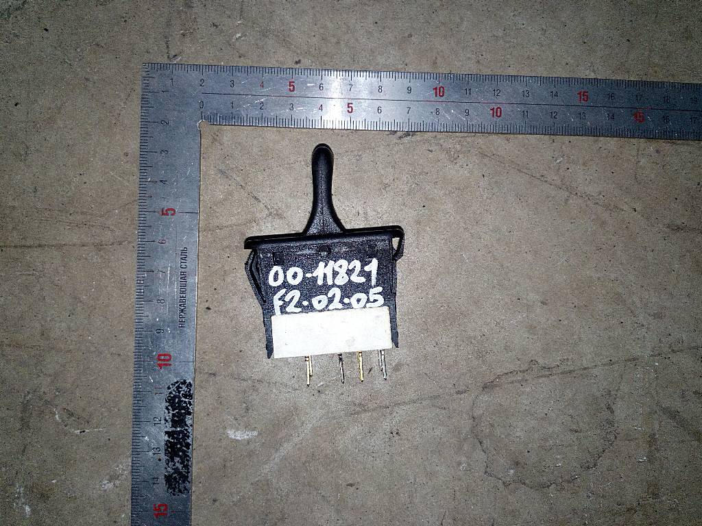 Клавиша габаритных фонарей б/у