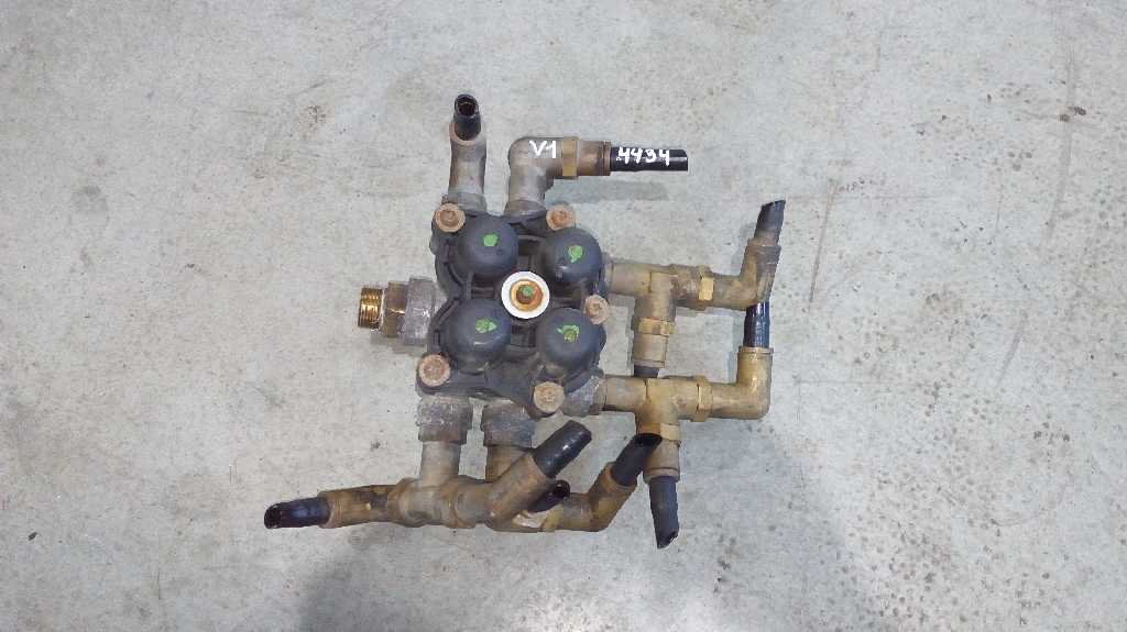 Клапан защитный 4-х контурный б/у