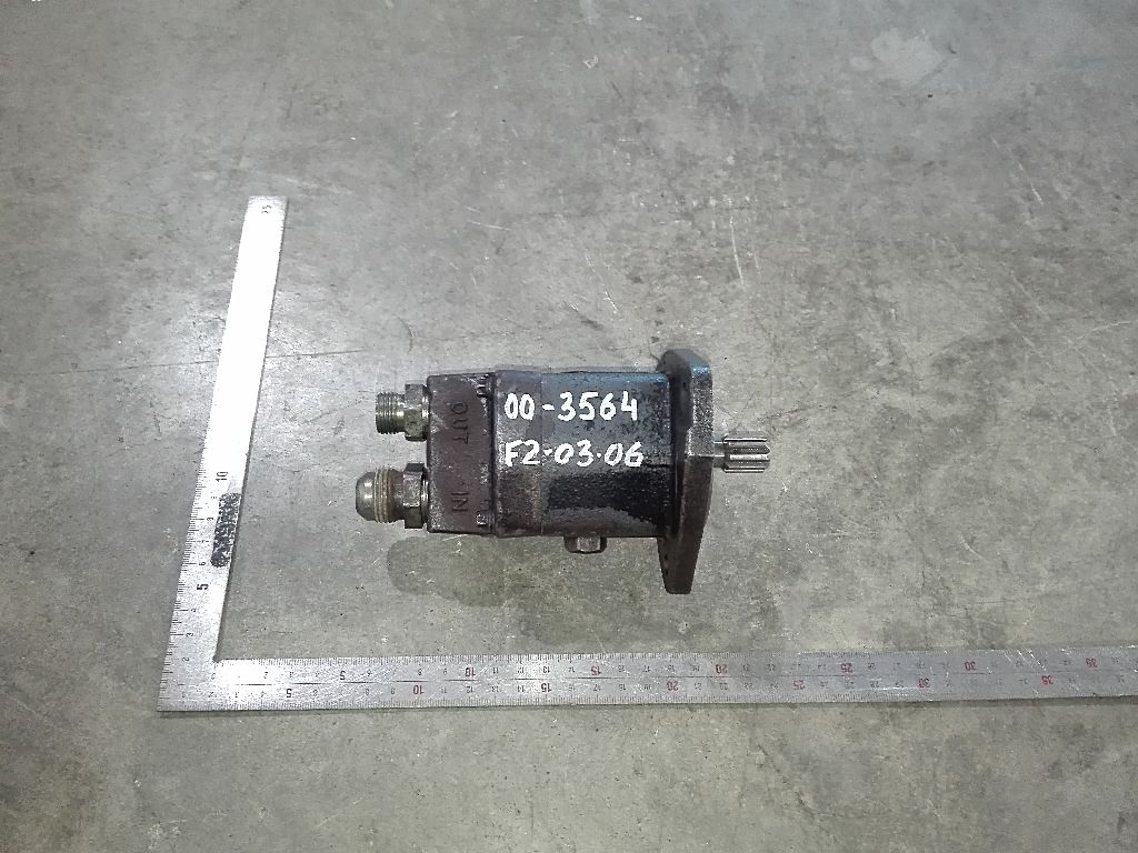 Топливный насос низкого давления DD14 б/у