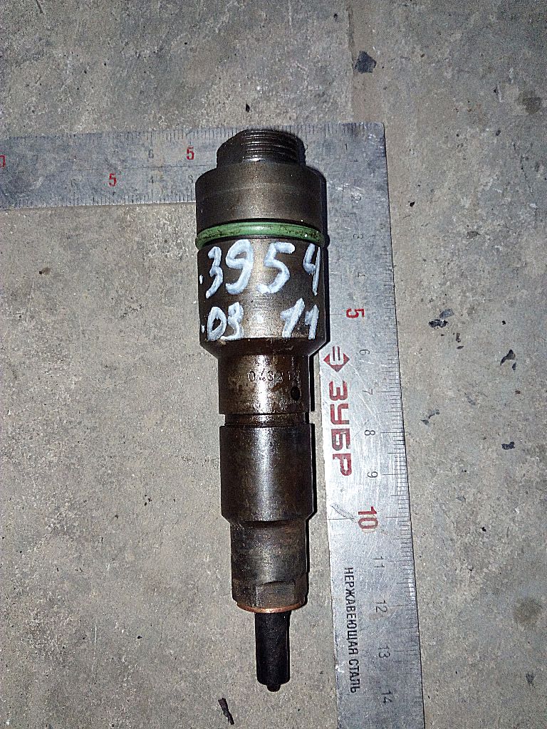 Форсунка топливная D2866 б/у