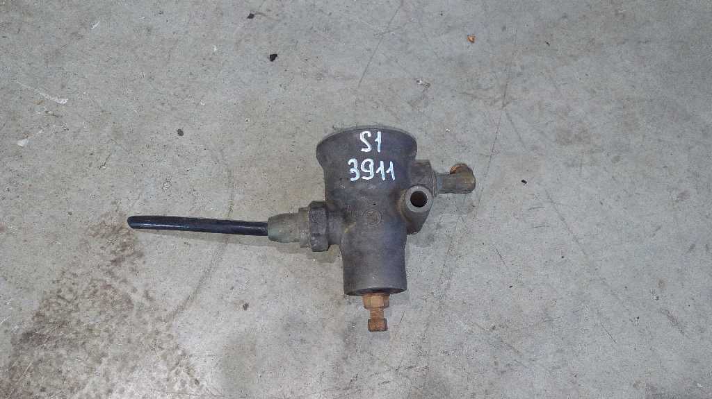 Кран ограничения давления б/у