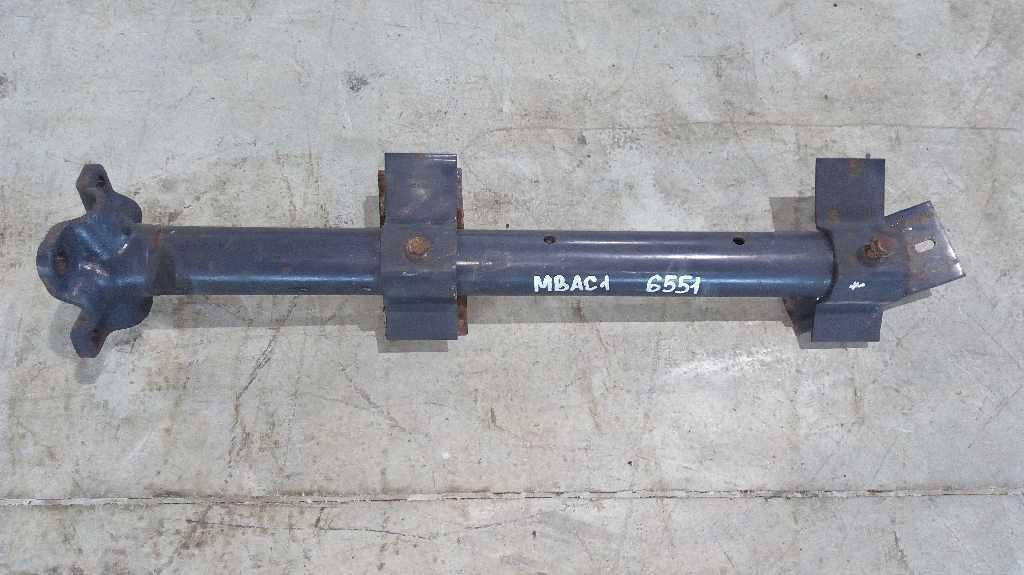 Кронштейн заднего крыла передний б/у