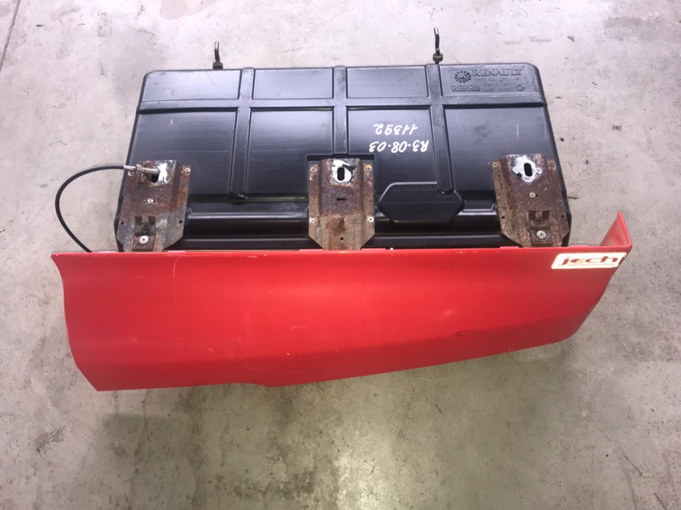 Ящик инструментальный левый б/у