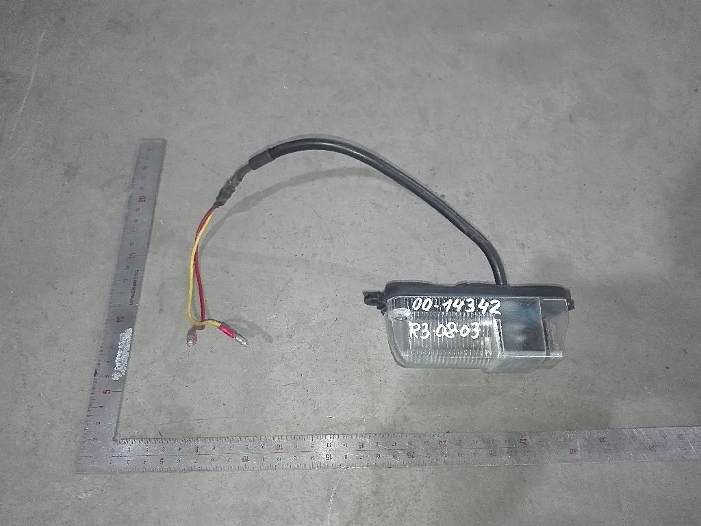 Плафон инструментального ящика б/у