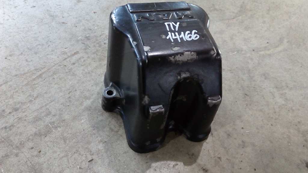 Крышка клапанов D2866 LF20 б/у