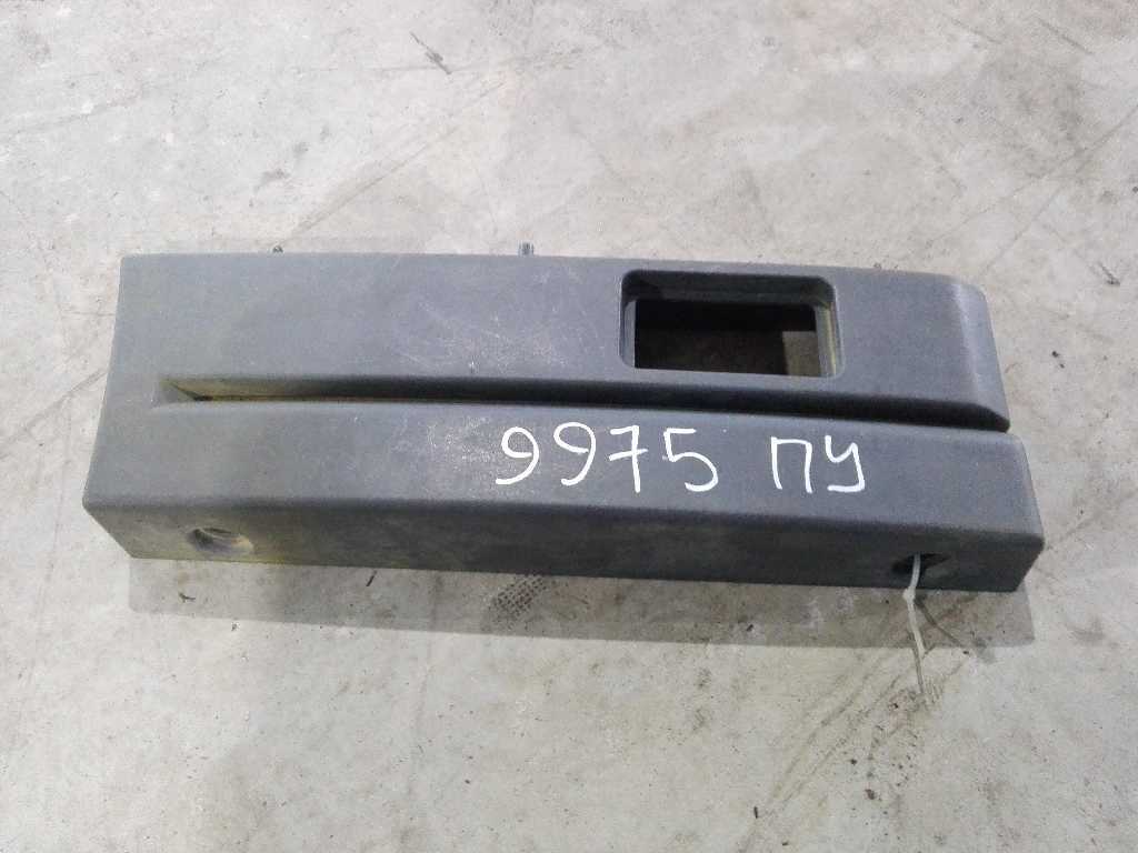 Накладка правого корпуса ступеней б/у