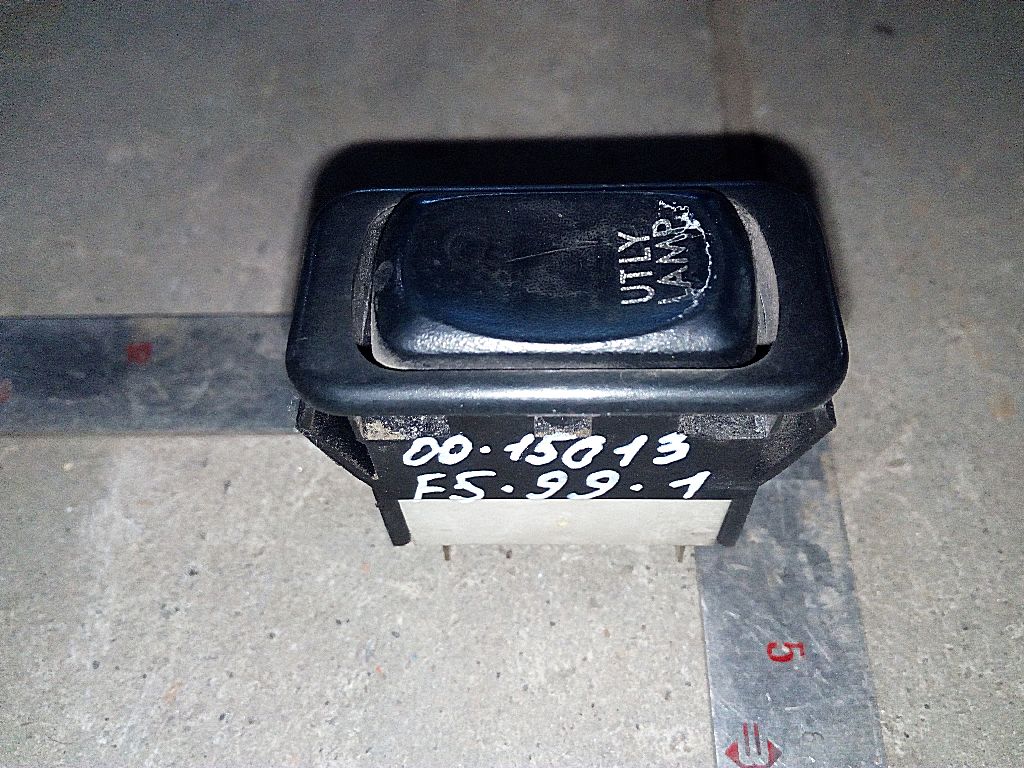 Клавиша освещения салона б/у