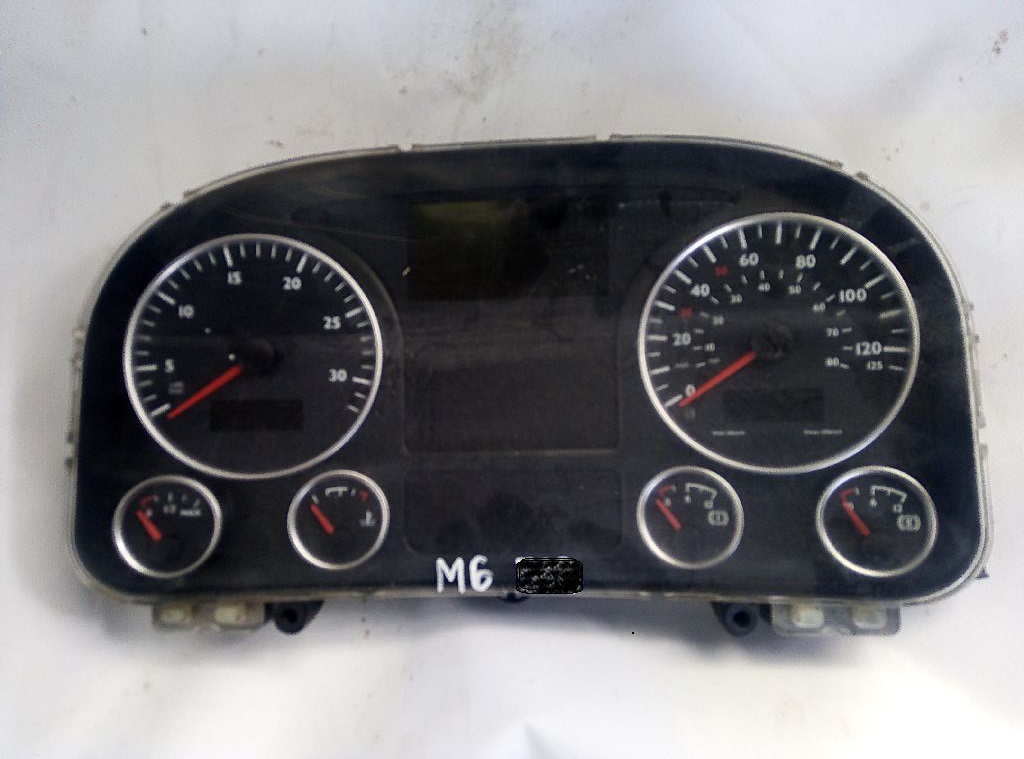 Щиток приборов б/у