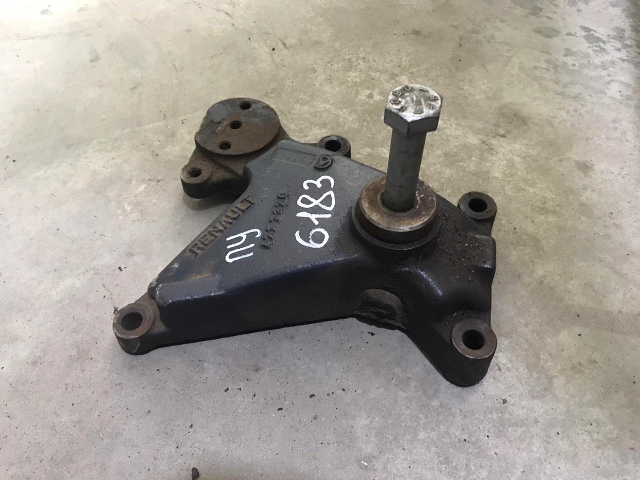 Кронштейн муфты охлаждения DCI б/у