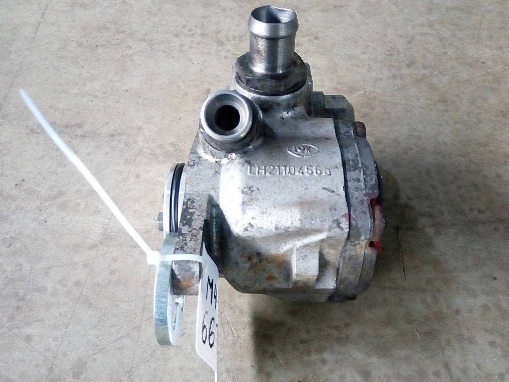 Насос ГУРа б/у