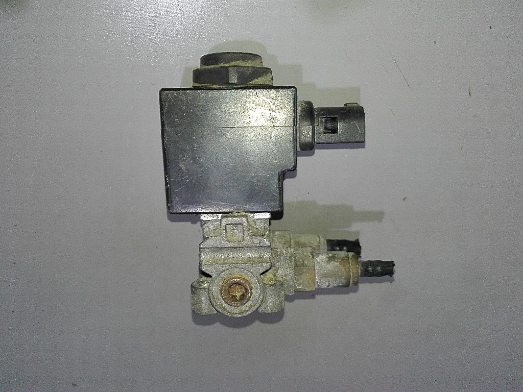 Клапан электромагнитный б/у
