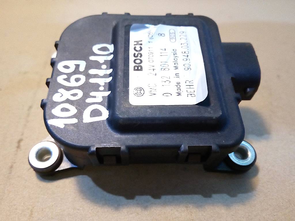 Моторчик заслонки печки б/у