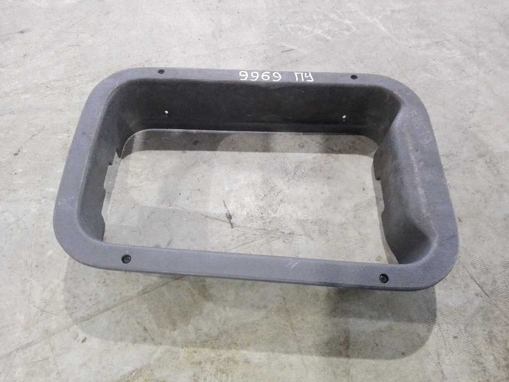 Рамка инструментального ящика б/у