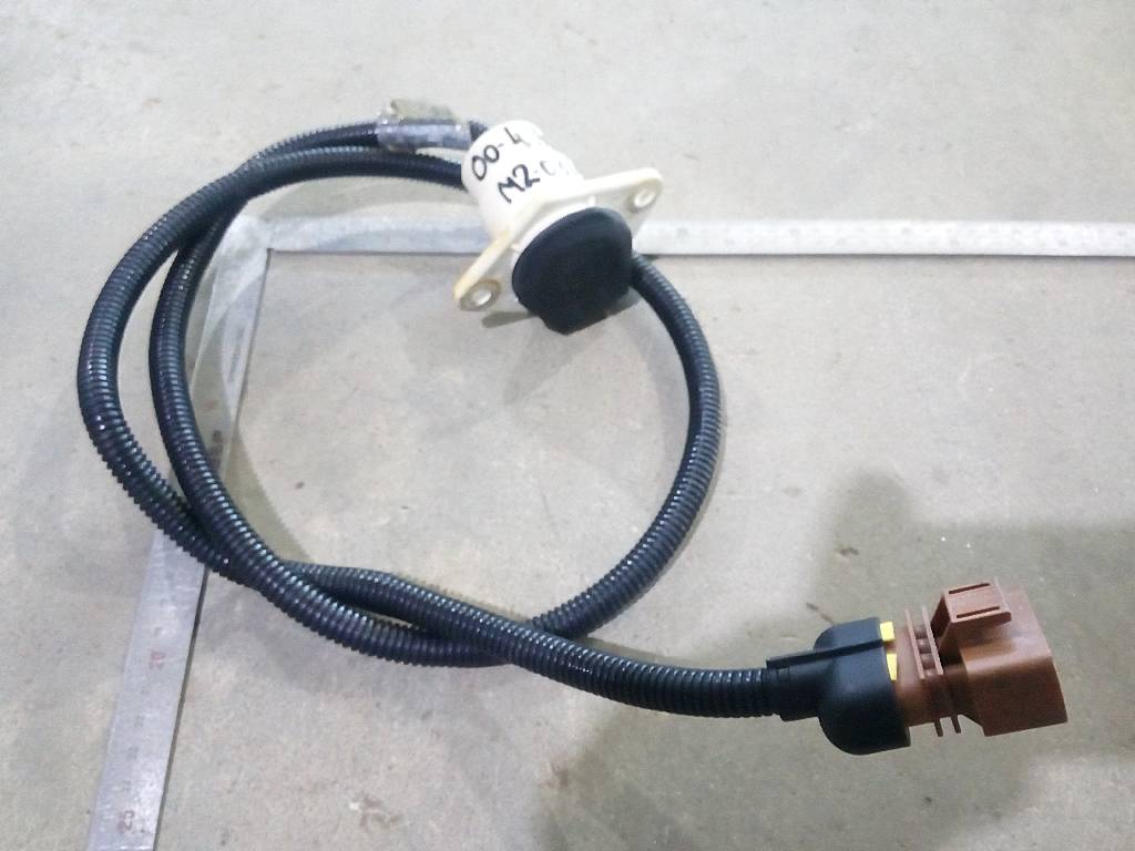 Розетка электрическая б/у