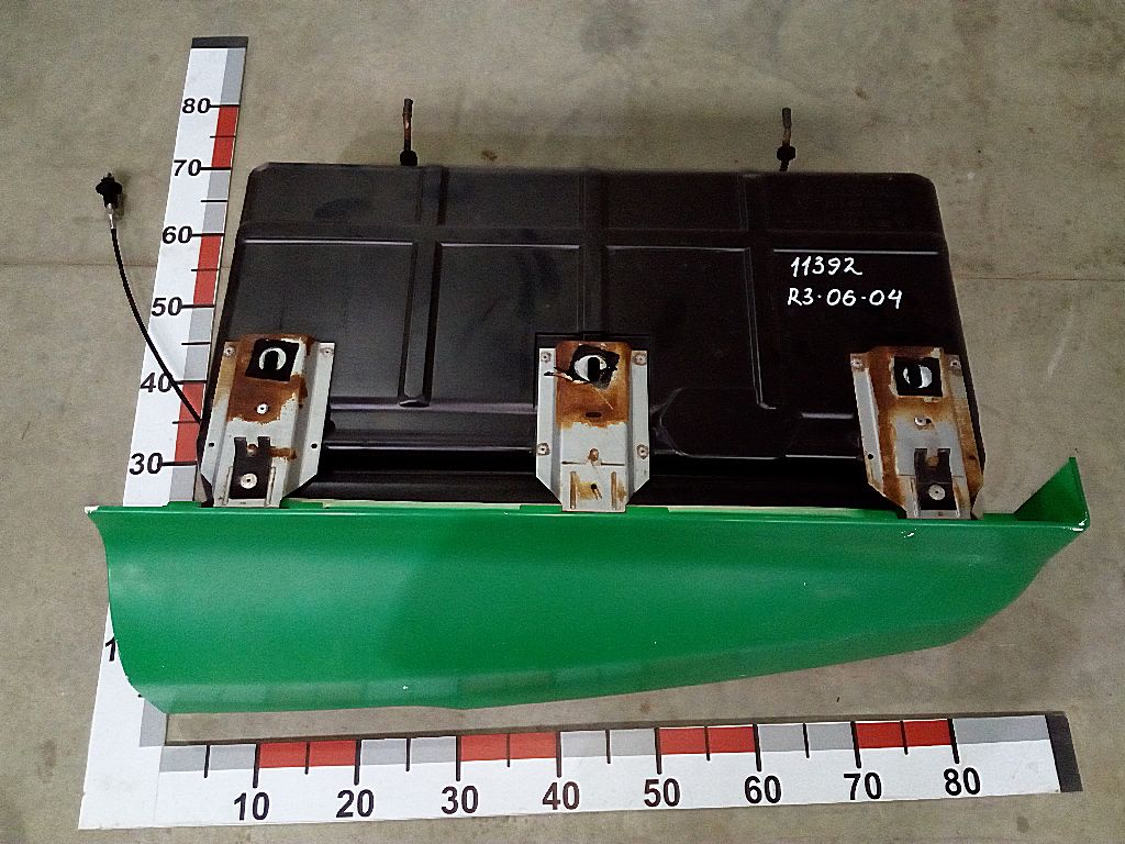 Ящик инструментальный левый б/у