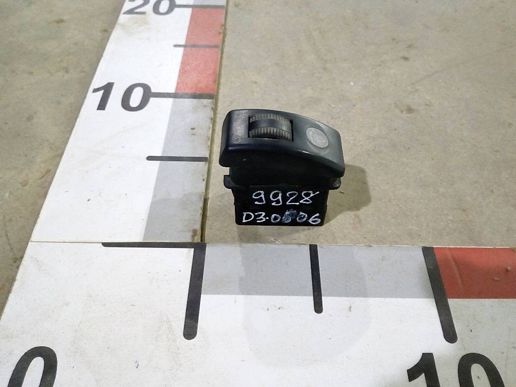 Реостат освещения щитка приборов б/у