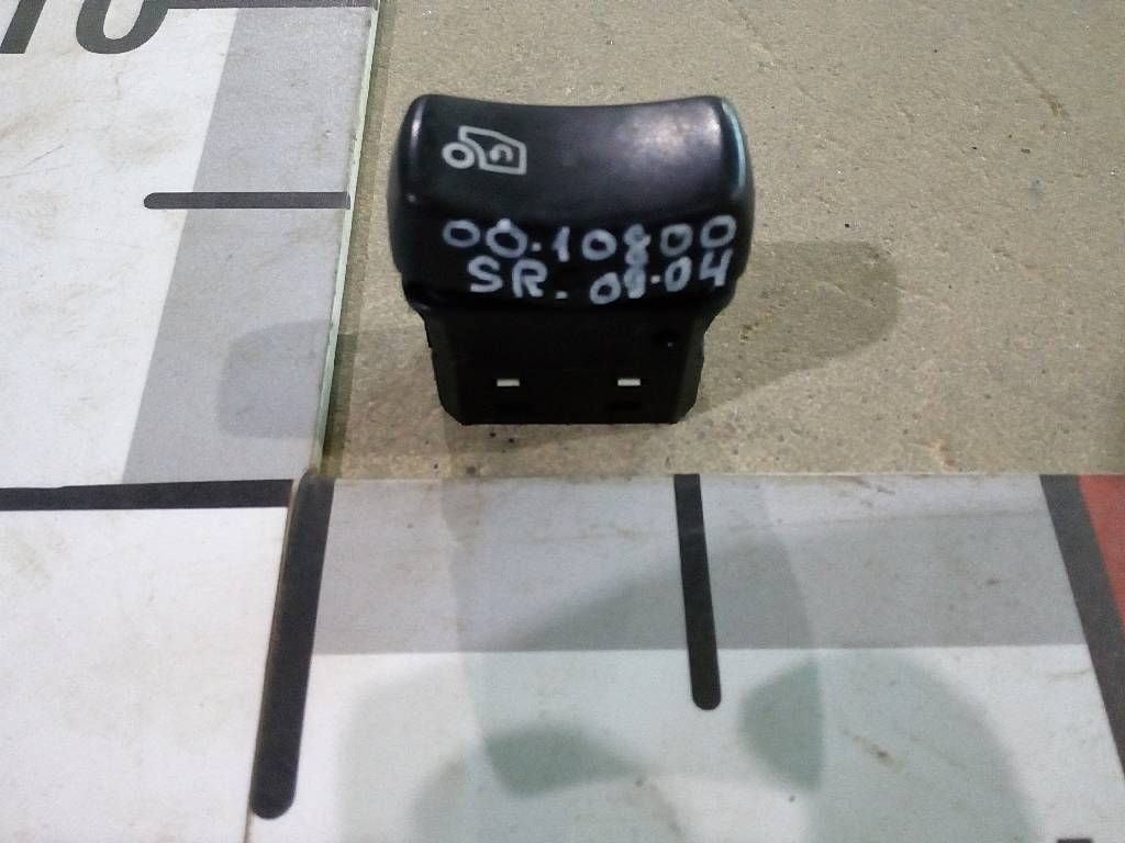 Клавиша рециркуляции воздуха б/у