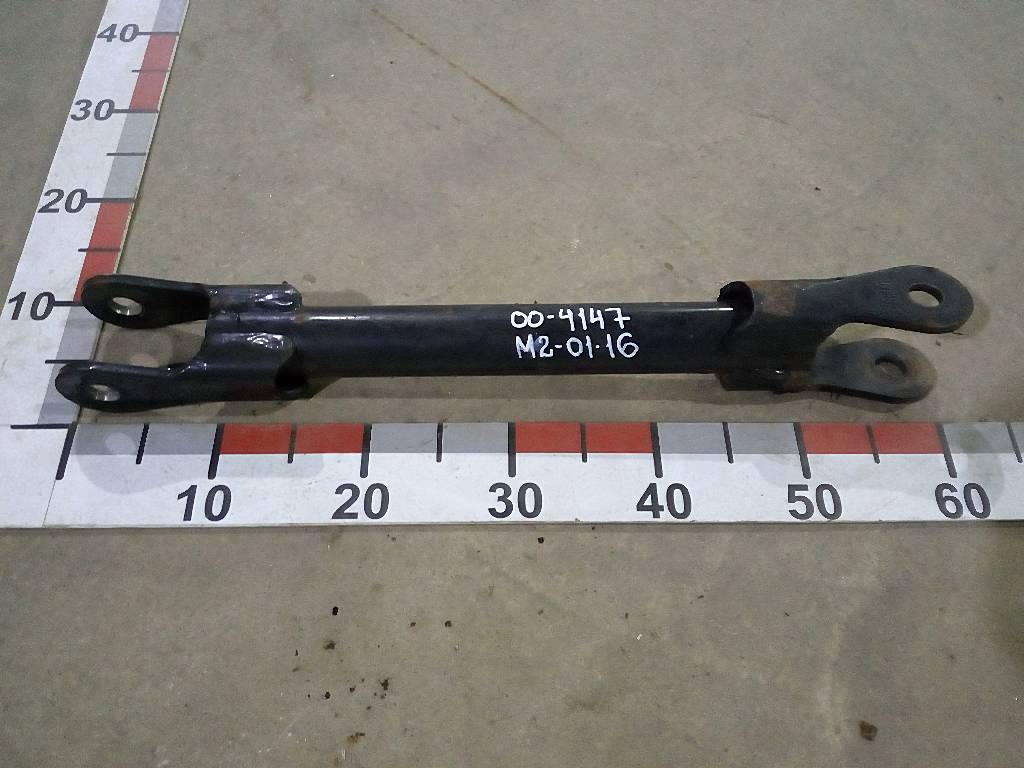 Стойка заднего стабилизатора правая б/у