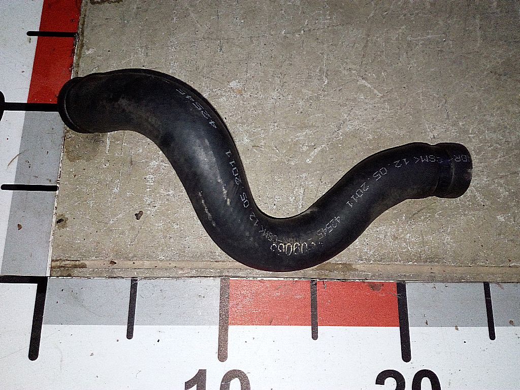 Патрубок бачка ГУРа б/у