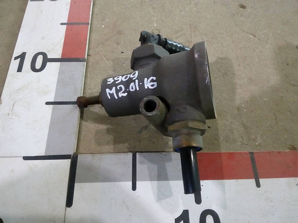 Клапан ограничительный б/у