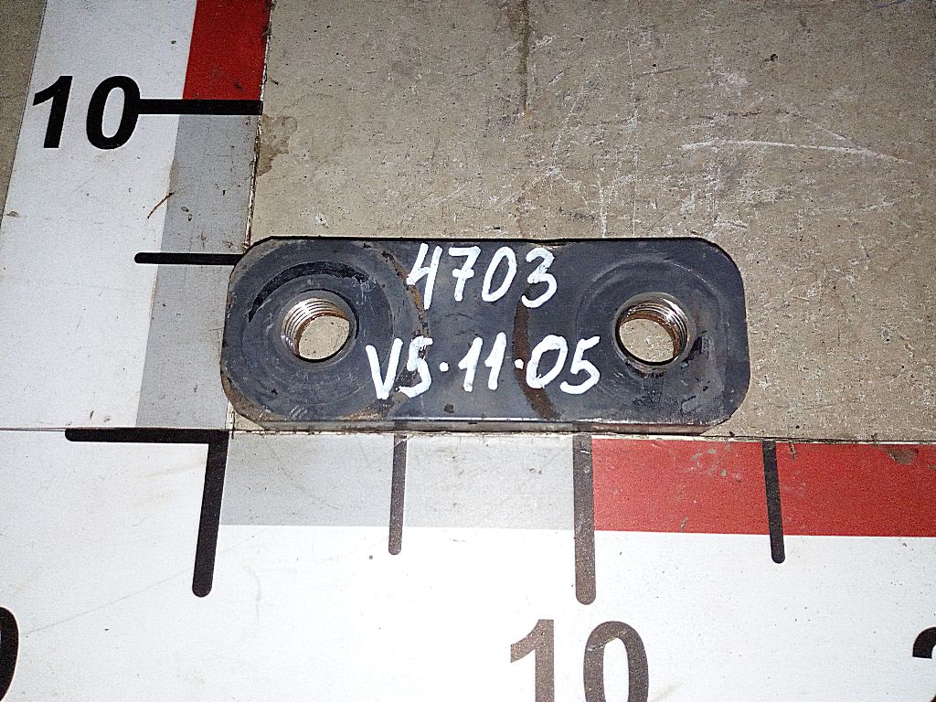 Серьга передней рессоры задняя б/у