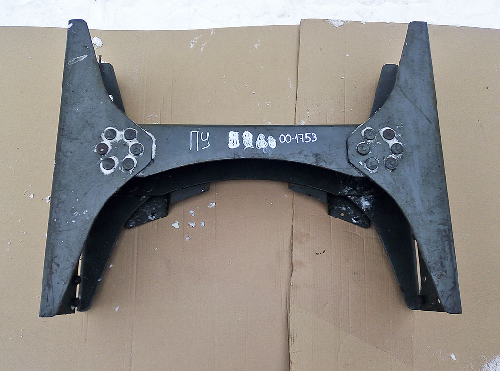 Траверса рамы б/у