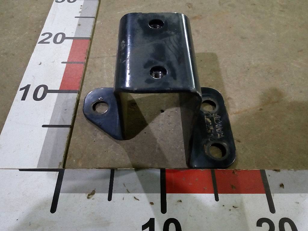 Кронштейн проводки б/у