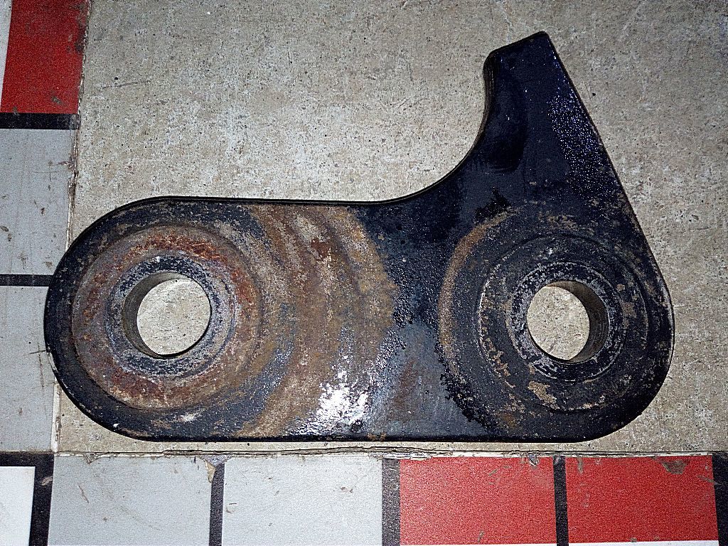 Серьга передней рессоры задняя б/у