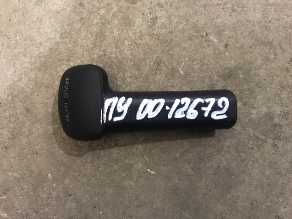 Ручка крана стояночного тормоза б/у