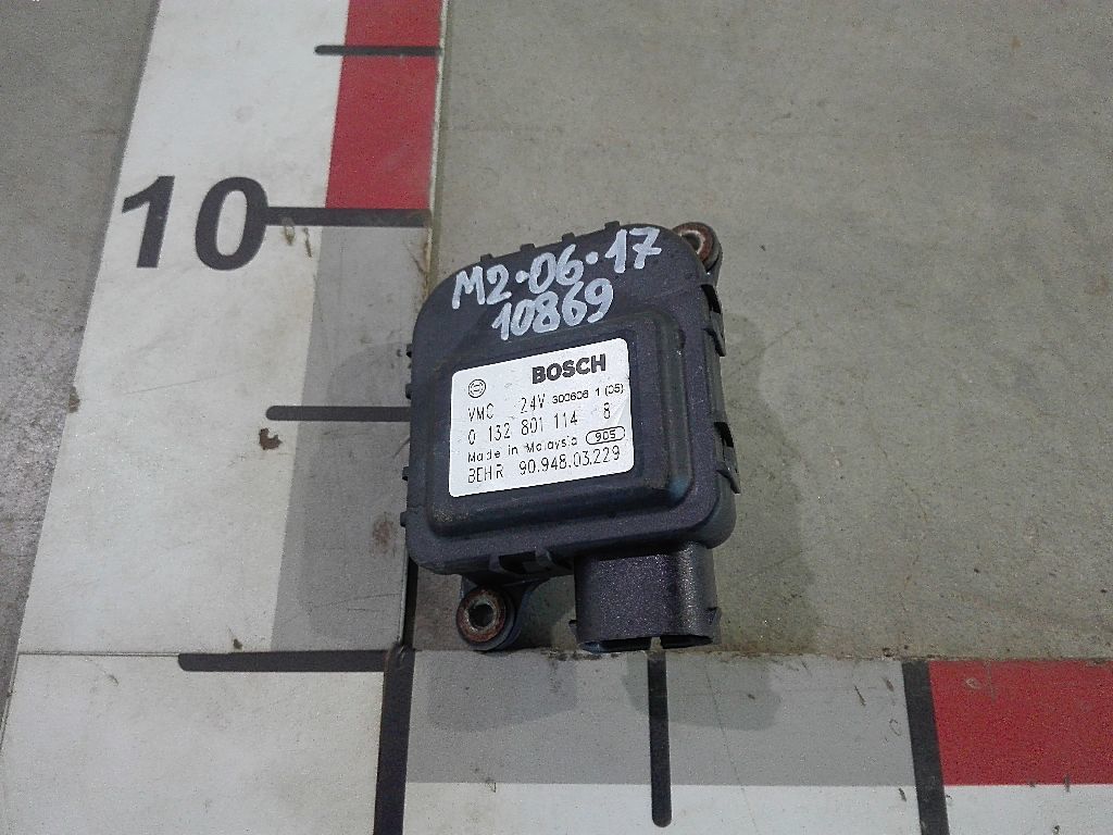 Моторчик заслонки печки б/у