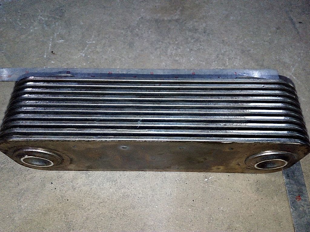 Теплообменник двигателя масляный D2066 б/у