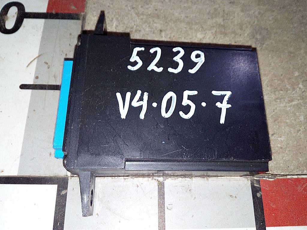 Блок управления центральным замком б/у