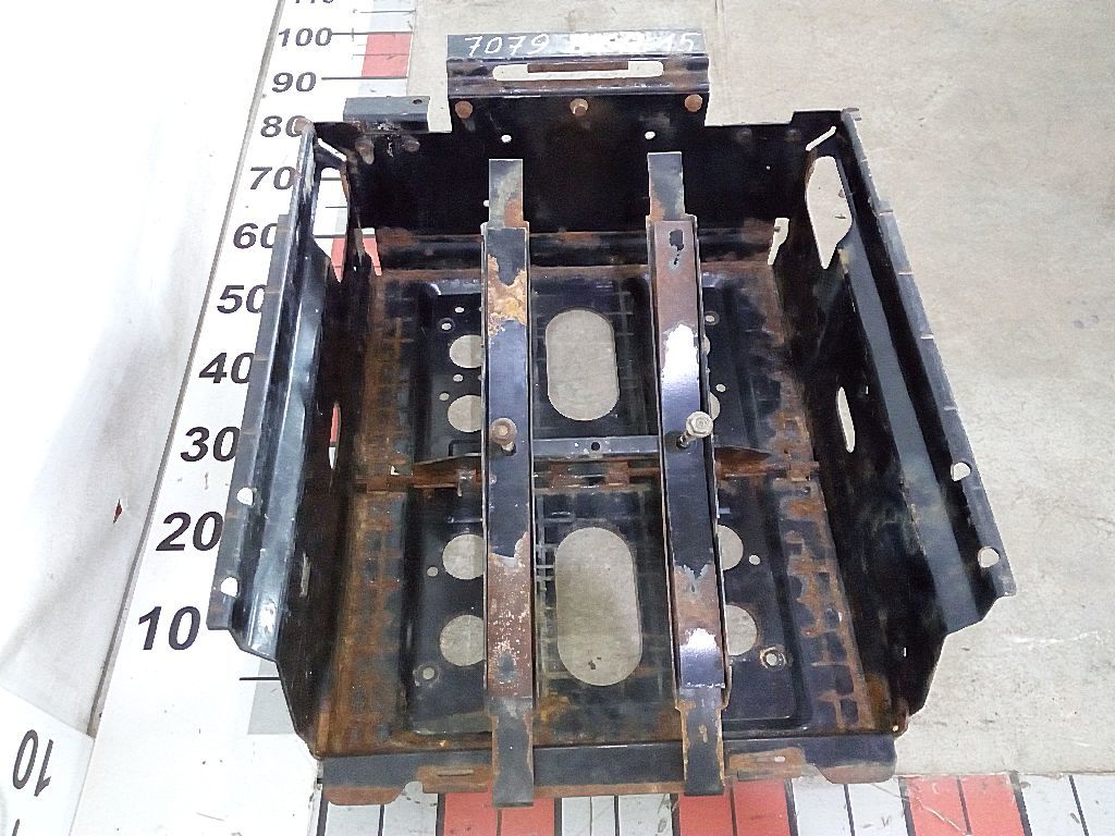 Ящик аккумуляторный б/у