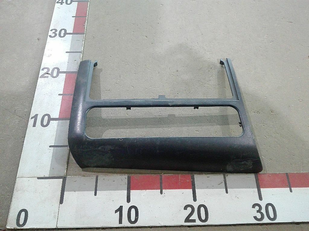 Накладка панели приборов б/у