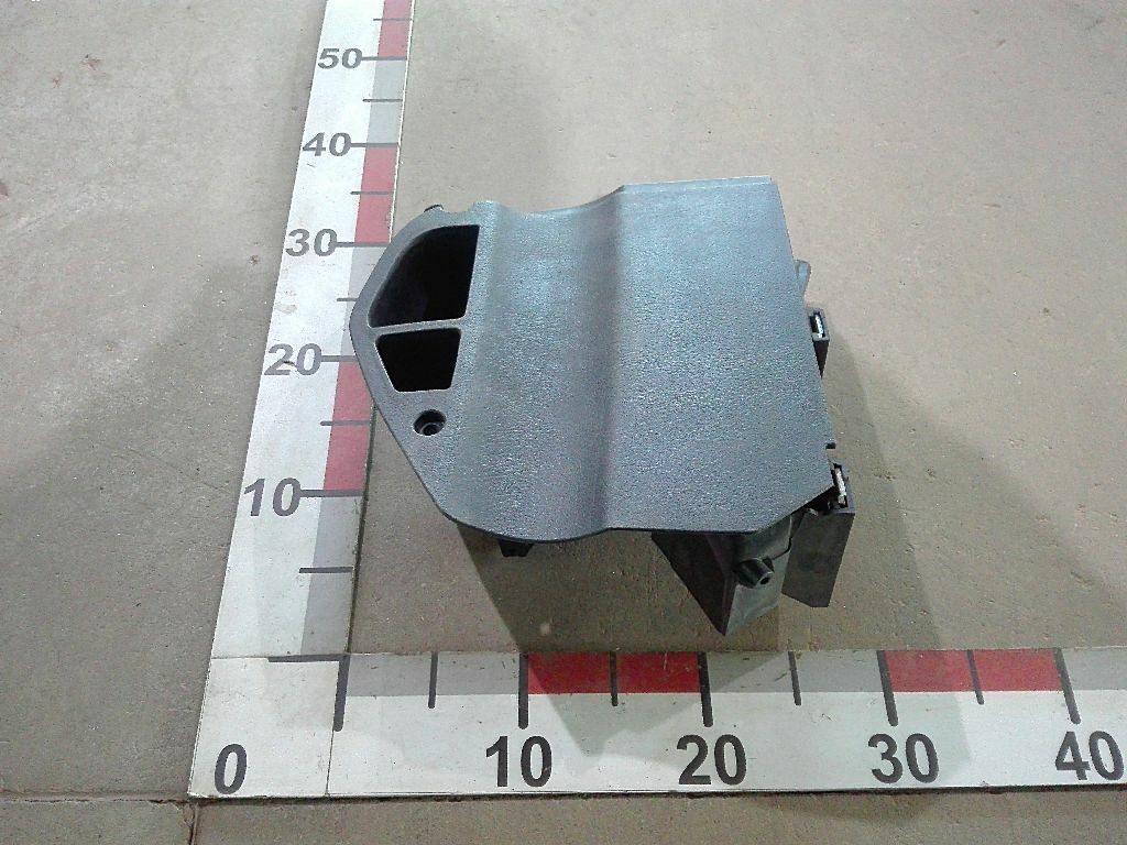 Накладка панели приборов левая б/у