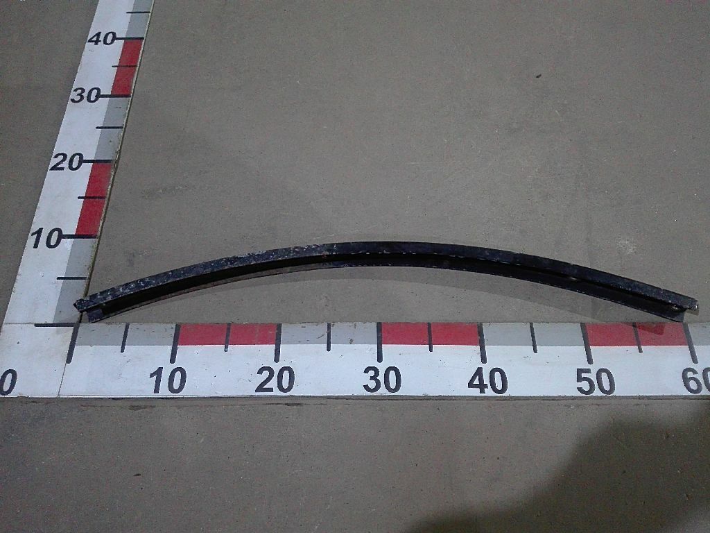 Крепление переднего крыла б/у