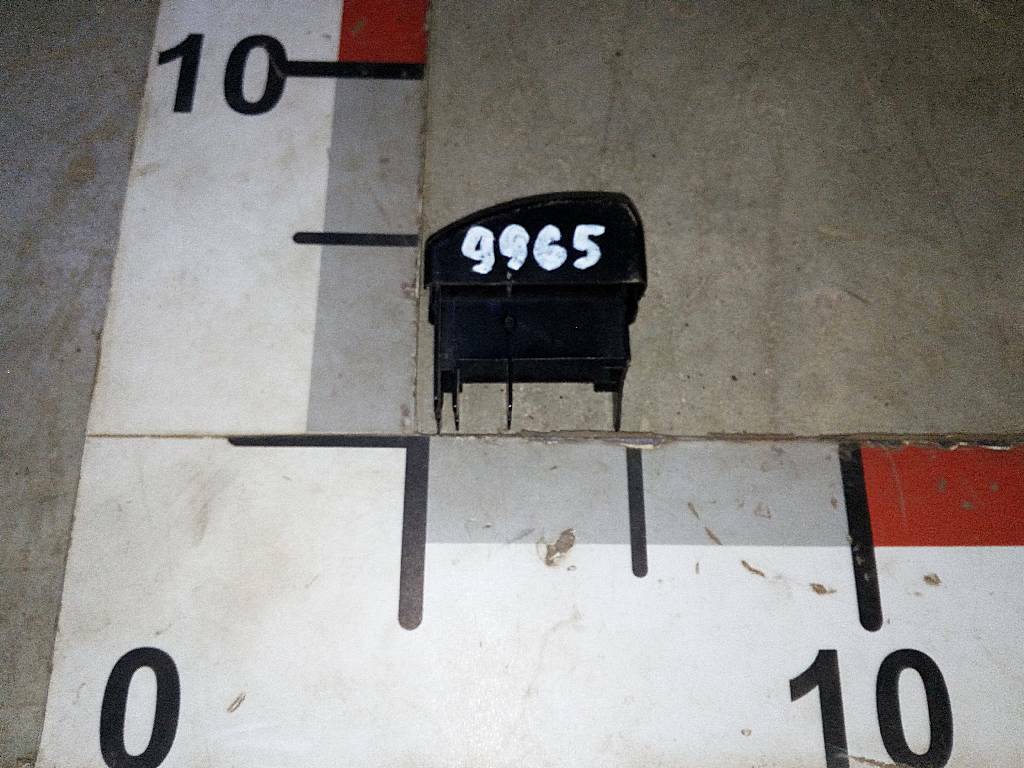 Заглушка клавиши б/у