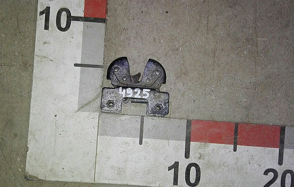 Замок капота б/у