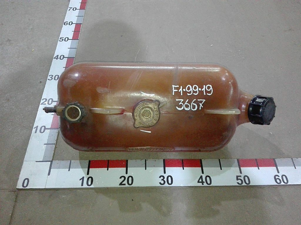 Бачок расширительный б/у