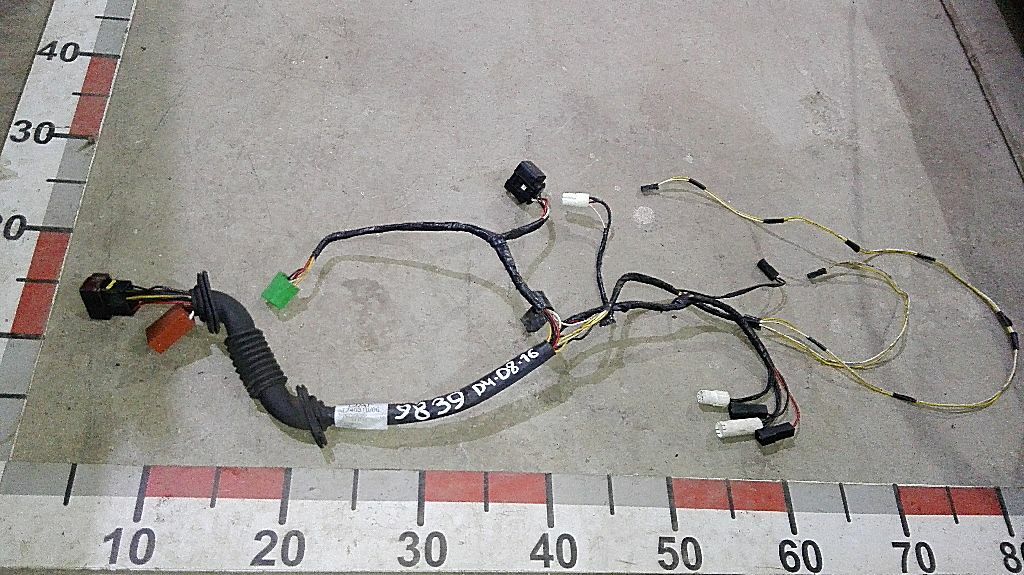 Проводка левой двери б/у