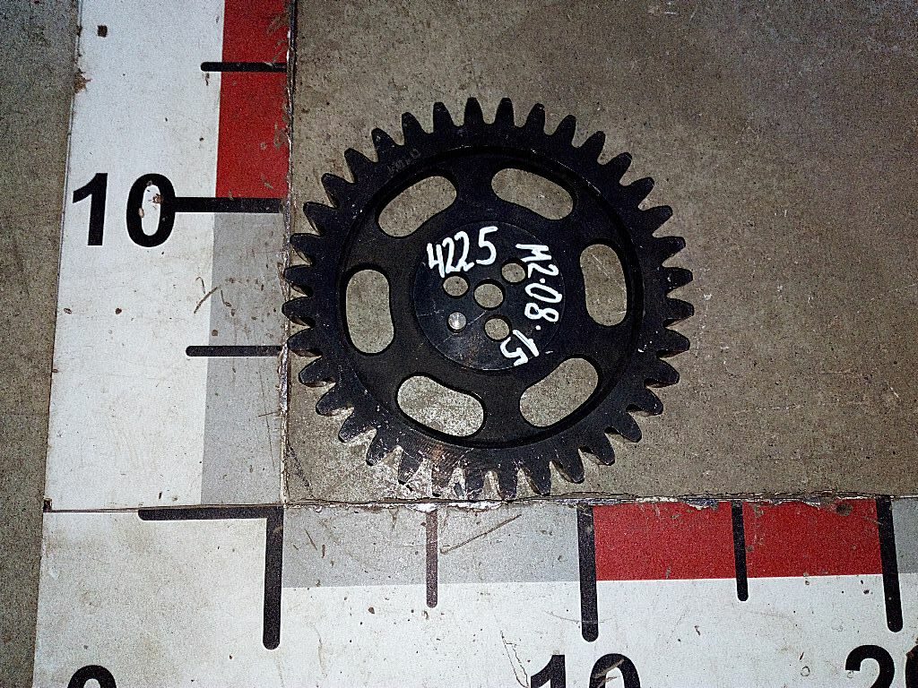 Шестерня распредвала D2066 б/у