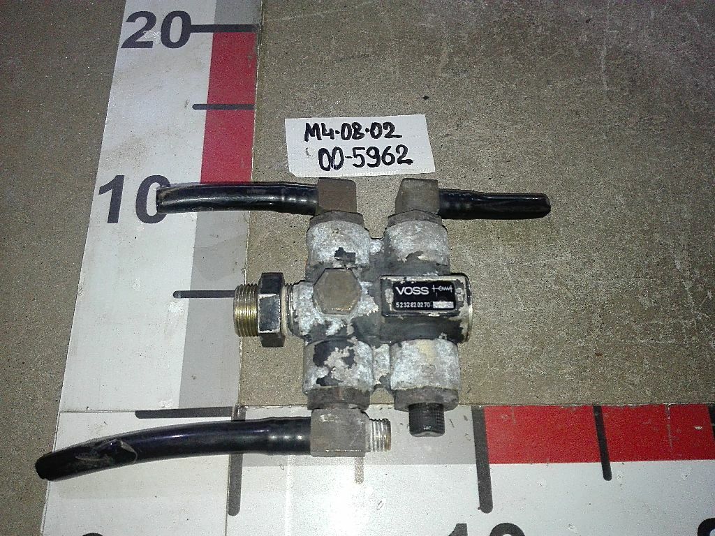 Кран распределительный б/у