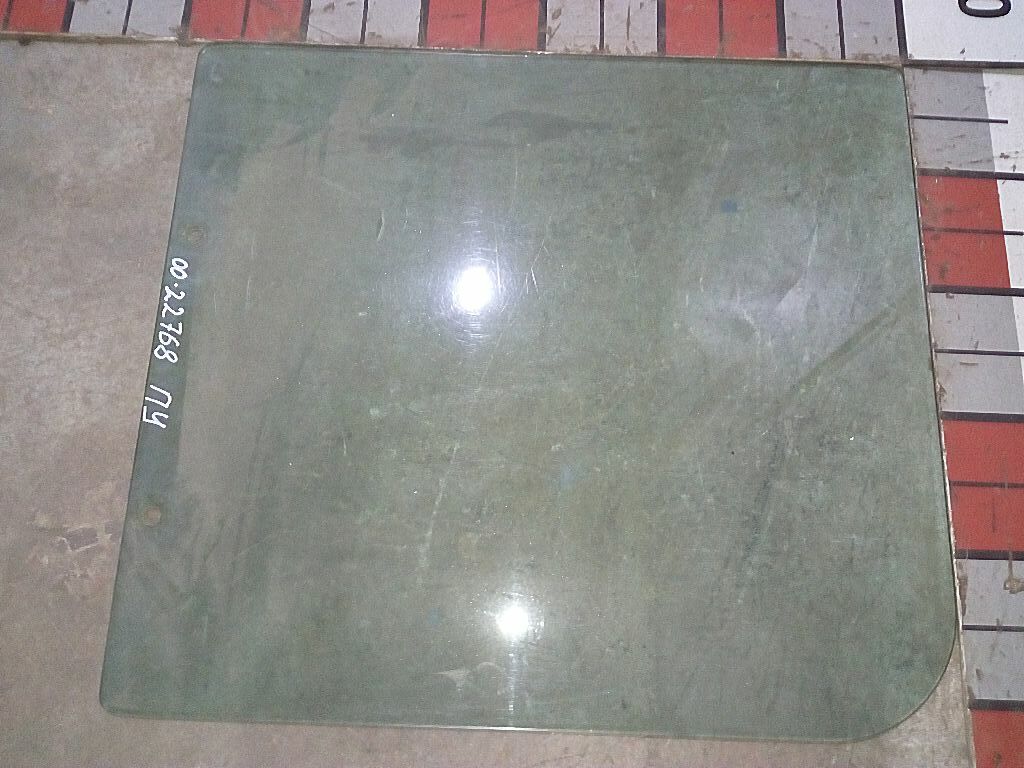Стекло двери б/у