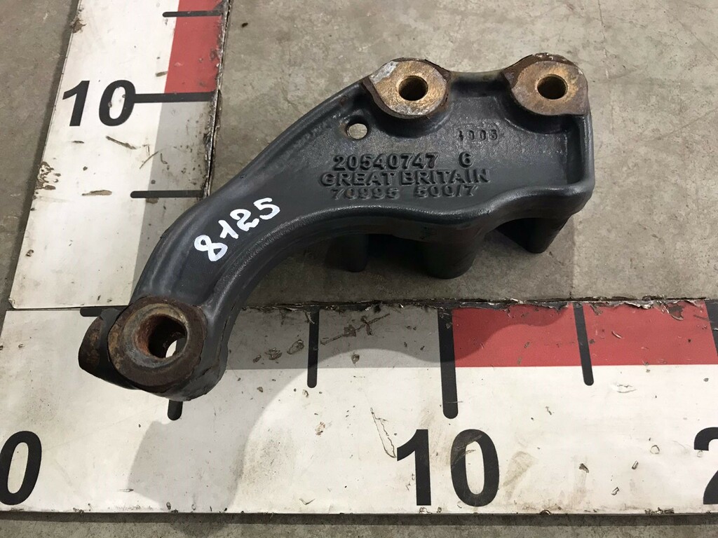 Кронштейн ролика натяжителя DXI11 б/у