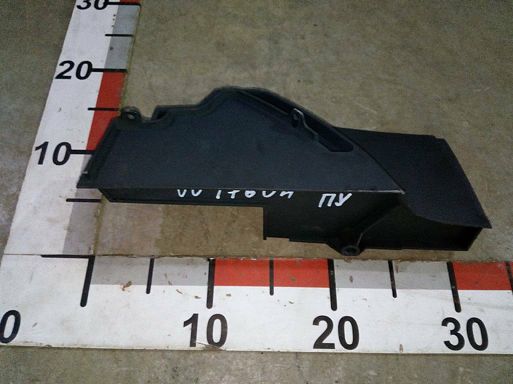 Накладка салона левая б/у