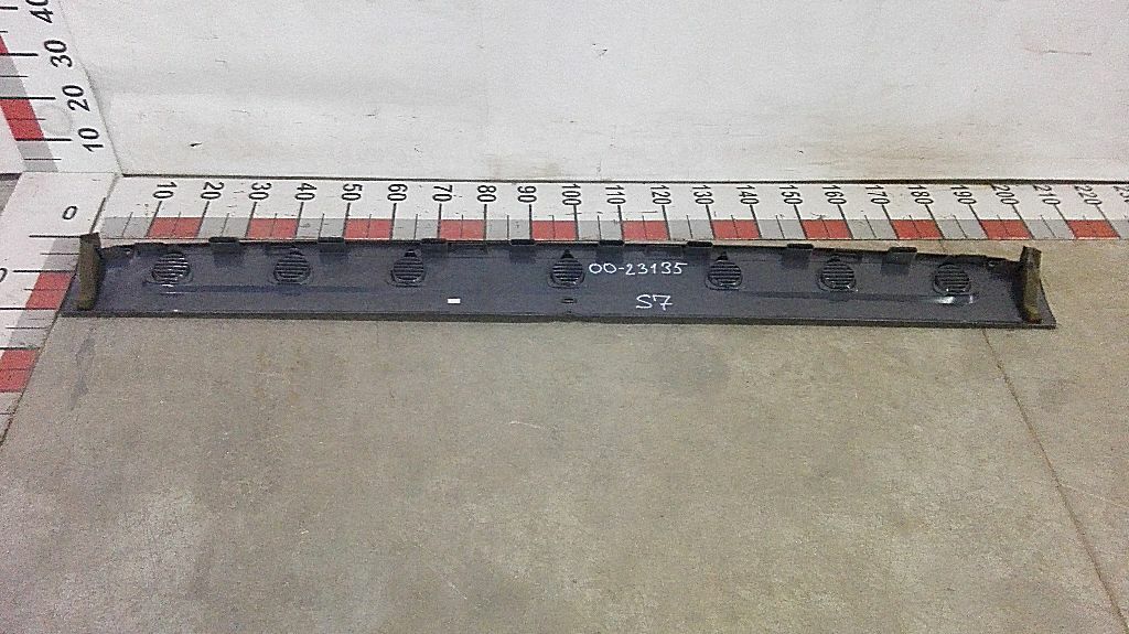 Накладка панели приборов, б/у