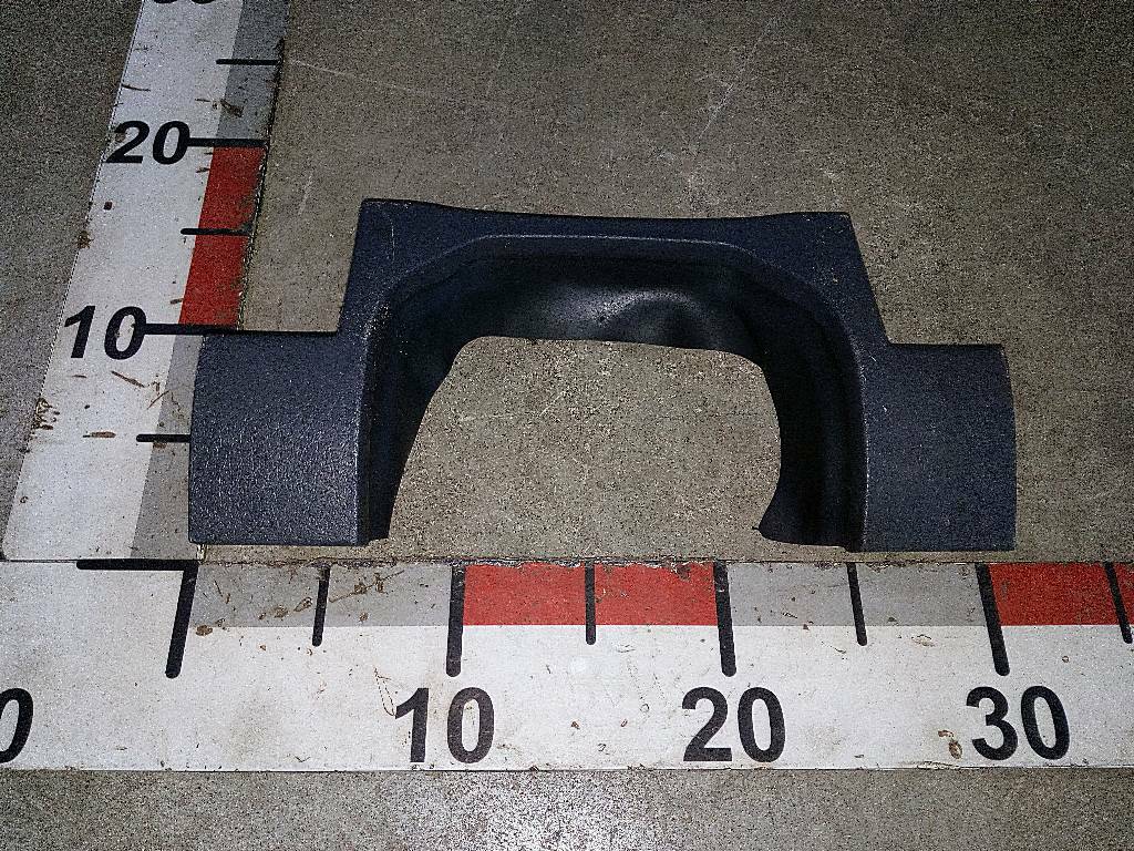 Накладка панели приборов б/у