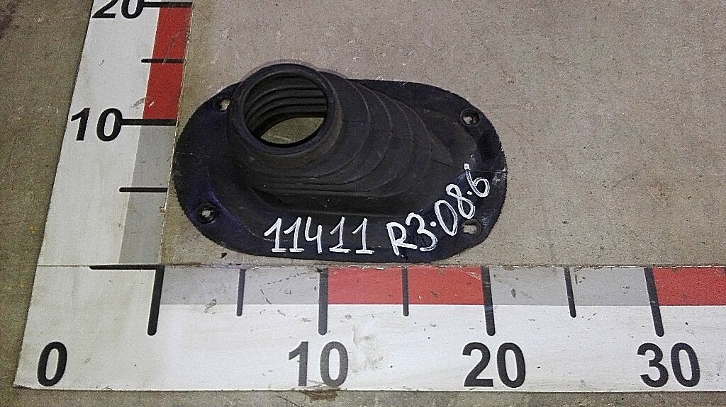 Гофра рулевого вала нижняя б/у